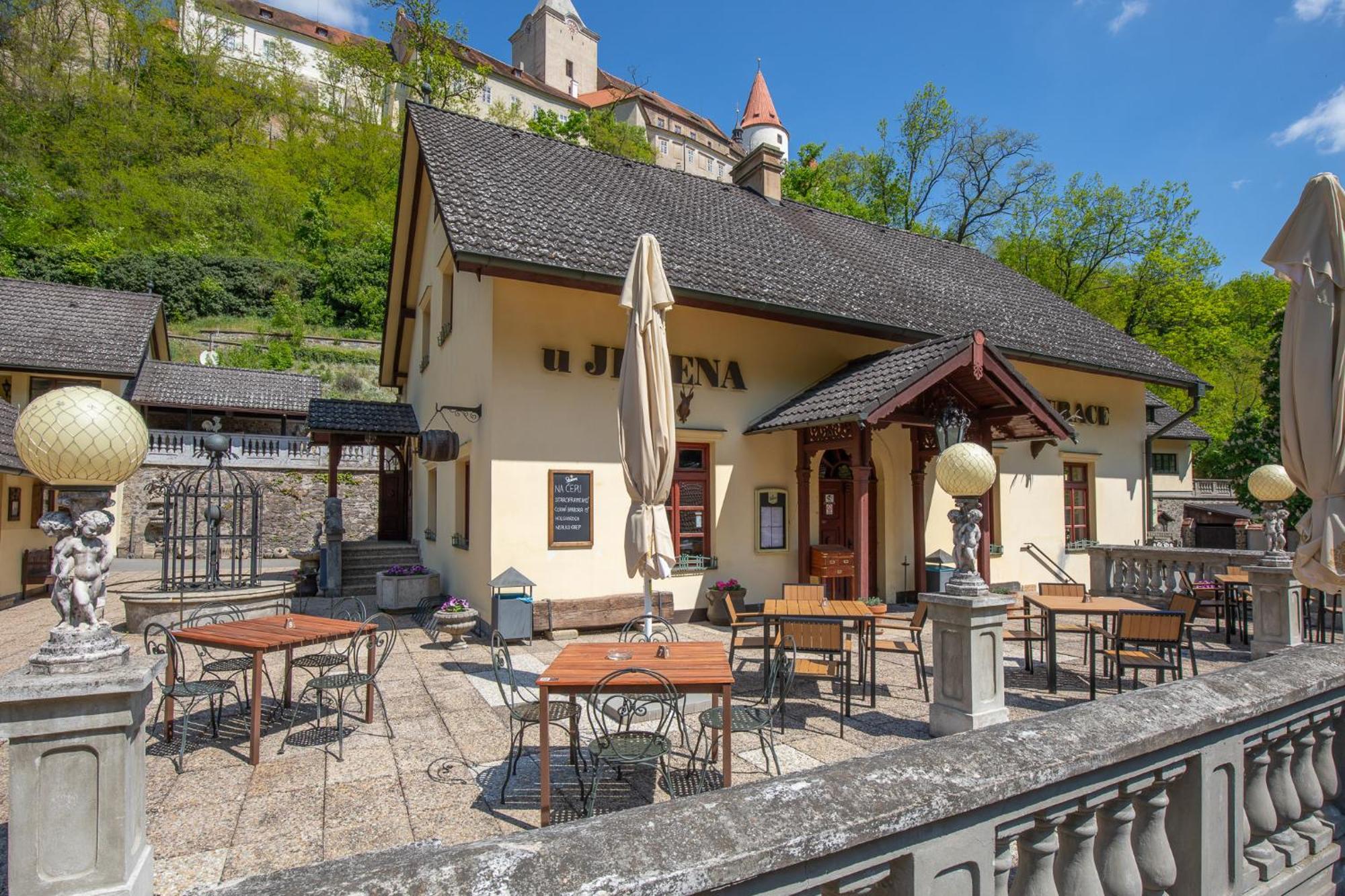 Resort U Jelena Křivoklát Bagian luar foto