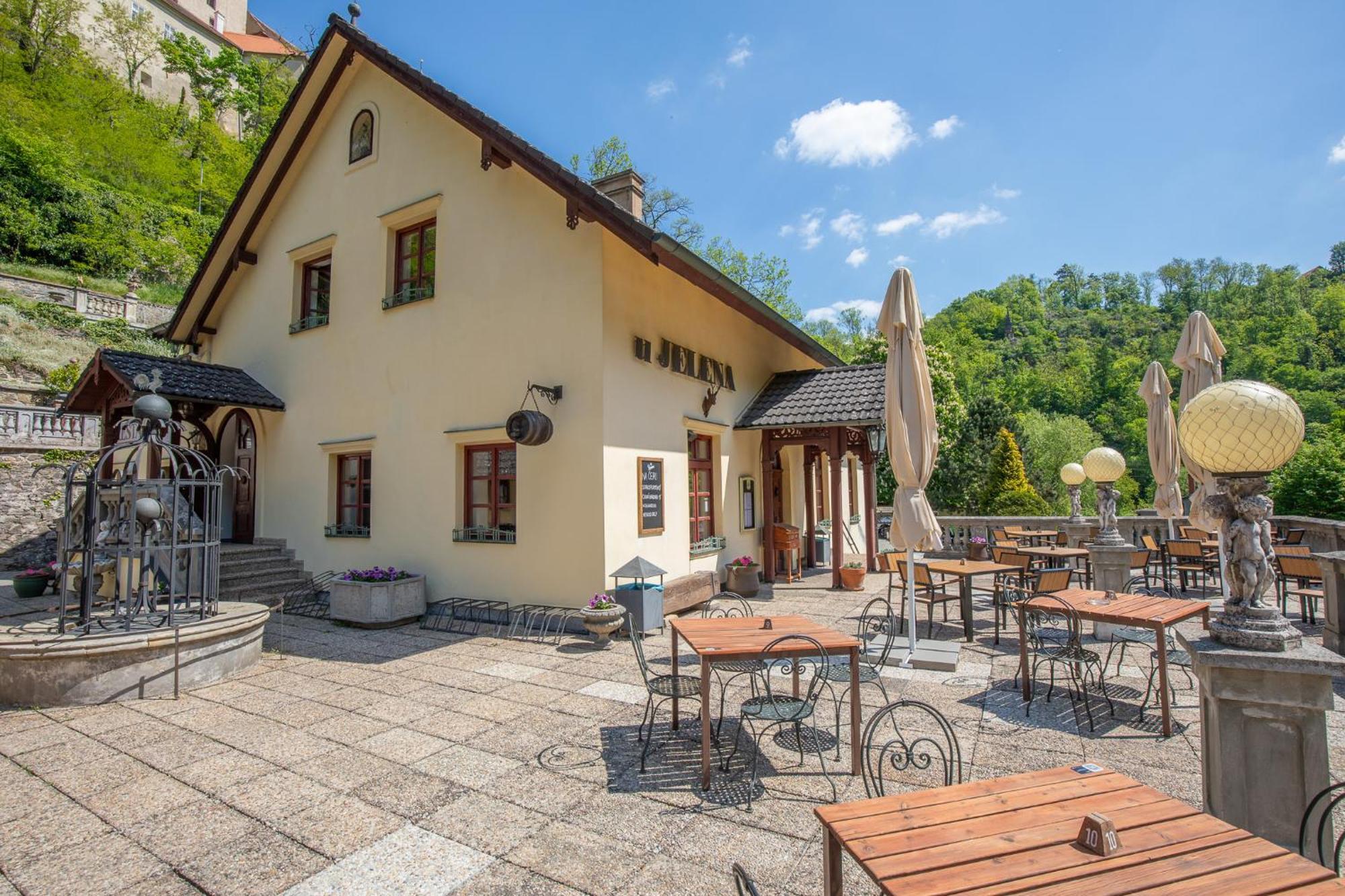 Resort U Jelena Křivoklát Bagian luar foto
